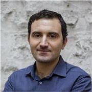 Madrelingua Francese con esperienza personale e professionale di 7 anni in Francia e relativo conseguimento di un Master, offro lezioni di Francese per studenti o professionisti sia on-line che a domicilio con massima disponibilità a spostamenti su Roma
