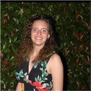 Studentessa facoltà di matematica impartisce lezioni di matematica online