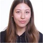 Título de Grado Superior de Educación Infantil, daría clases y/o cuidaría a niños/as de 1 a 5 años. 