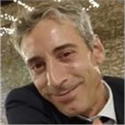 Consulente Aziendale impartisce lezioni di diritto ed economica per gli Istituti Tecnici