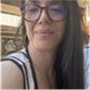 Docente de inteligencia emocional, apta para todas las edades, especialista en adolescentes. 