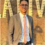 Physiotherapeut und Arabisch und Englischlehrer für alle Interessierten.