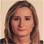 Profesora de inglés imparte clases para niños de infantil, primaria y secundaria