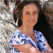 Insegnante di pianoforte diplomata impartisce lezioni di pianoforte e armonia