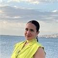 Derslerim 6 yaş ve üzeri her birey için uygun. Sabırlı, deneyimli ve disiplinli bir öğretmenim.
