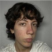 Estudiante con C1 y ganas de experimentar la enseñanza