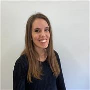 Profesora de primaria organizada, responsable y que le gusta enseñar.