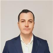 Lessons start at 8 am. Full-time Romanian teacher. Native Speaker