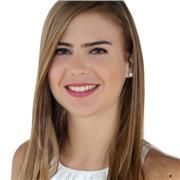 Profesora de inglés y de español nativa con Máster especializado en enseñanza de español como lengua extranjera