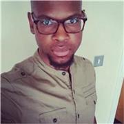 A native speaker with excellent experience helping learners. 