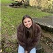 Doy clases particulares de Lengua y Literatura castellanas y también puedo dar de Francés tengo el título del B1 y de inglés igual