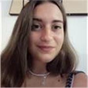 Studentessa di biotecnologie, diplomata con il massimo dei voti al liceo scientifico, dà ripetizioni di matematica, biologia e chimica