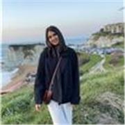 Me defino como una persona responsable, paciente y comprometida con la enseñanza. Voy a dar clases a niños y niñas de Primaria