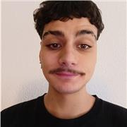 Estudiante de filosofía acostumbrado a dar clases particulares, ser monitor de tiempo libre y tratar con niños y educar