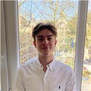 Professeur de maths pour des cours particuliers aux élèves
