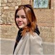 Profesora de refuerzo graduada en Psicología y Criminología y con 2 años de experiencia en el ámbito de la psicología clínica.