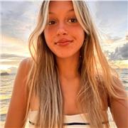 Estudiante de Psicología con experiencia dando clases de repaso y ayuda con exámenes a niños de Primaria y ESO.