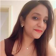 English tutor who teaches students at primary and secondary level.