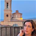 Laureata in materie letterarie offre ripetizioni di italiano, letteratura italiana, storia e geografia