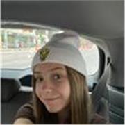 Profesora particular con un nivel C1 de inglés que ha vivido en USA. Impartiría clases a niños de 5 a 16 años