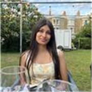 Chemistry teacher with tutoring experience offering private lessons remotely to secondary school students. 