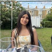 Chemistry teacher with tutoring experience offering private lessons remotely to secondary school students.