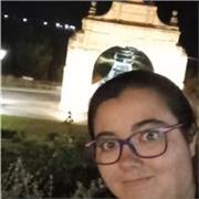 Simpática, alegre y con ganas en estar con los niños. Voy a dar clases a niños de primaria