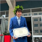 Pur essendo dottore in Ingengneria informatica, sono sempre stato portato per la chimica(faccio esplodere facilmente le cose)