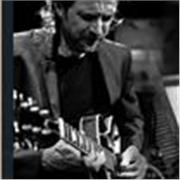 Clases de guitarra moderna personalizadas