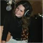 Laurea Magistrale in Canto Pop/Rock, Diploma di ''Interprete'' e ''Autrice di testi'' presso il CET - Accademia di Mogol