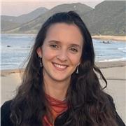 Profesora titulada en Historia del Arte, con experiencia impartiendo clases de Geografía, Historia, Filosofía y Arte.