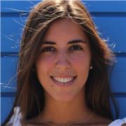 Profesora de Educación Primaria, especializada en Inglés, ofrece clases de refuerzo y de idiomas (inglés y español a extranjeros)