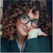 Laureata magistrale in storia dell'arte impartisce lezioni e ripetizioni a studenti di scuole medie e superiori