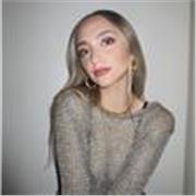 Laureata in Lingue, letterature, culture e traduzioni