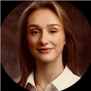 Leistungsstarke Nachhilfeschülerin der 12. Klasse für das Fach Englisch mit Auslandserfahrungen