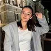 estoy estudiando educación infantil siempre he sido muy buena estudiante y podria dar clases a niños de primaria y ESO