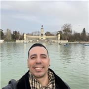 Imparto clases de Historia del Arte . Soy un profesor apasionado y consecuente con la enseñanza según el nivel que le interese al alumno