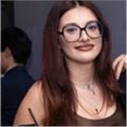 Offro lezioni private di inglese a bambini di scuola elementare e medie e aiuto in lingua inglese per studenti del liceo