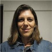 Profesora titulada con experiencia en nivel inicial e intermedio dentro de todas las áreas y en el ámbito de escalada.