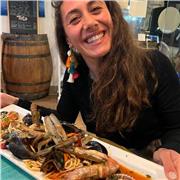 Madrelingua italiana,offre lezioni private di inglese per bambini e adulti a Cesena o online. Diploma di maturità classica.