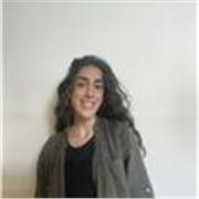 Estudiante de Derecho, paciente y atenta, con C1 en euskera y experiencia de 1 año enseñando inglés a niños de primaria y ESO. 