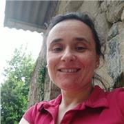 Profesora de apoyo escolar imparte clases de apoyo y refuerzo a tod@s