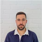 Capacitado para dar clase de cualquier asignatura. Soy maestro de primaria. Y cuento con experiencia en el trabajo con niños