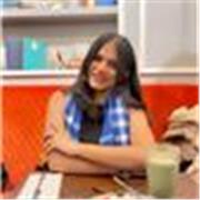 
Inspiring, adaptable tutor helping learners express with confidence. 