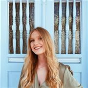 Profesora particular de ingles graduada en ADE y Derecho imparte clases particulares de apoyo escolar y exámenes oficiales