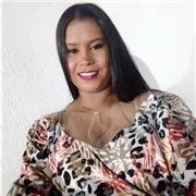 Docente del área de español ofrece sus servicios para ayudar a estudiantes a reforzar cada componente requerido por la asignatura