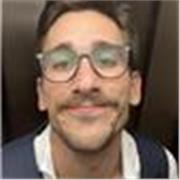 Cercano, niñero y con un método ameno y fácil de llevar en el tiempo para el alumno