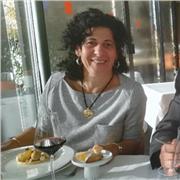 Diplomée de FLE et passionnée par l'orthographe et la grammaire