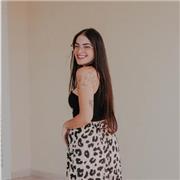 Profesora de inglés con más de 5 años de experiencia, multitasking y dinámica.