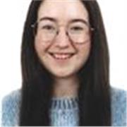 Profesora de diversas materias, especialmente las lenguas, latín... en diferentes niveles